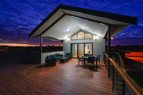 64 Madaffari Drive - Private Jetty