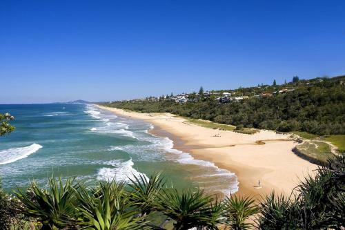 The Esplanade Front Row Position Sunshine Beach