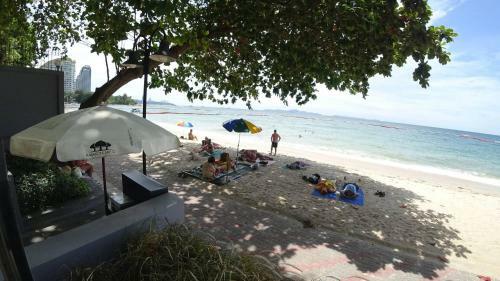 100 Great Pattaya Bay Seaview 30th Floor 1br1bth