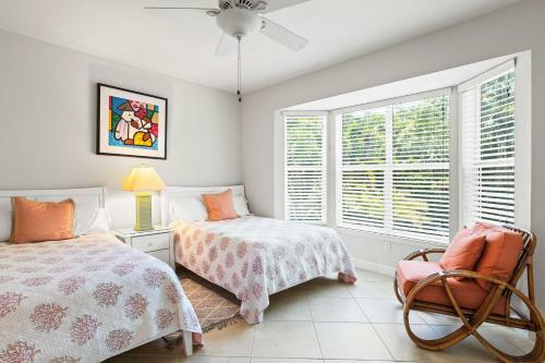 A Saba Wind South- Oceanfront Estate With Pool On Captiva Island