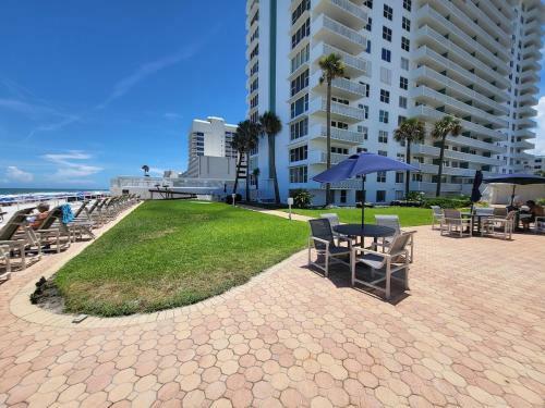Beachfront Condominium In Daytona Beach