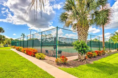 Apartamento Vibrant Fort Myers Condo With Community Pool!