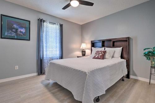 Modern Gulf Breeze Getaway Patio, Near Beach