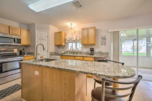 Spacious Haines City Home Yard And Game Room!
