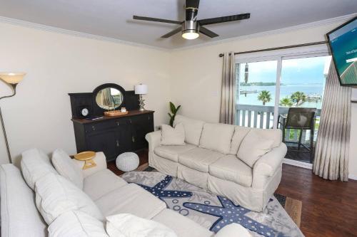 Hermitage By The Bay 309