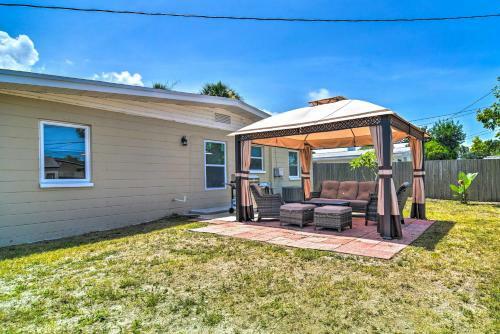Welcoming Largo Home With Yard About 4 Mi To Beach!