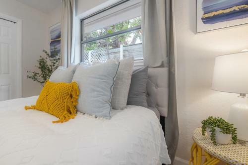 A Dream Vacation Home Only 5 Mins To Beaches And With Pool
