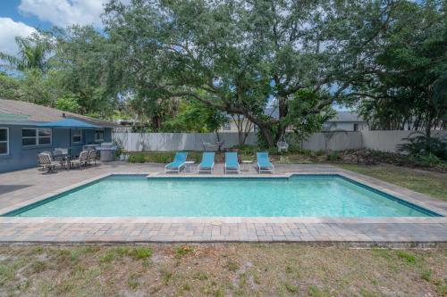 A Dream Vacation Home Only 5 Mins To Beaches And With Pool
