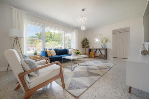 A Dream Vacation Home Only 5 Mins To Beaches And With Pool