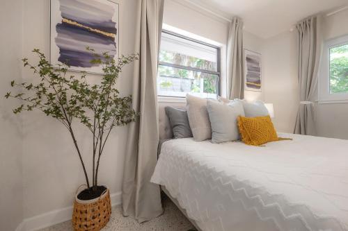 A Dream Vacation Home Only 5 Mins To Beaches And With Pool