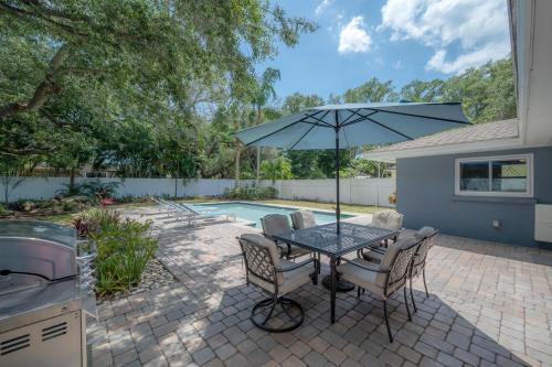 A Dream Vacation Home Only 5 Mins To Beaches And With Pool