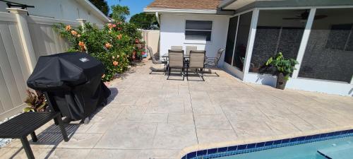 Largo Ranch House, 3 Bedroom, 2 Bathroom, Heated/cooled Private Pool.
