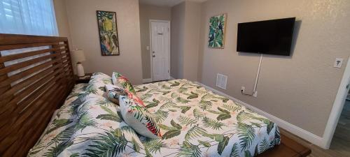 Largo Ranch House, 3 Bedroom, 2 Bathroom, Heated/cooled Private Pool.