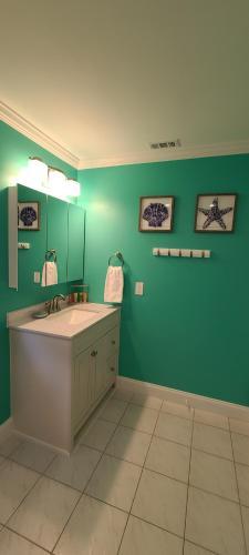 Largo Ranch House, 3 Bedroom, 2 Bathroom, Heated/cooled Private Pool.