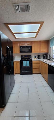 Largo Ranch House, 3 Bedroom, 2 Bathroom, Heated/cooled Private Pool.