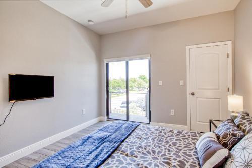 484 Nw 40th Ct