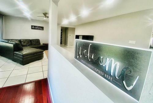 Spacious 4br/3ba. Approx. 5 Mins From Beach, Downtown, Airport, Etc!