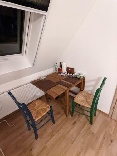 Gro�es Zimmer Mit Eigenem Bad/flur