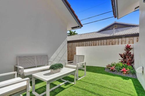 6br Tropical Oasis With Private Heated Pool & Gameroom