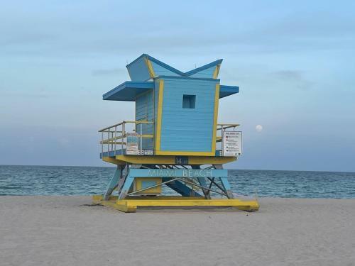 Apartamento Beachfront Apt In Carlyle Hotel On Ocean Drive
