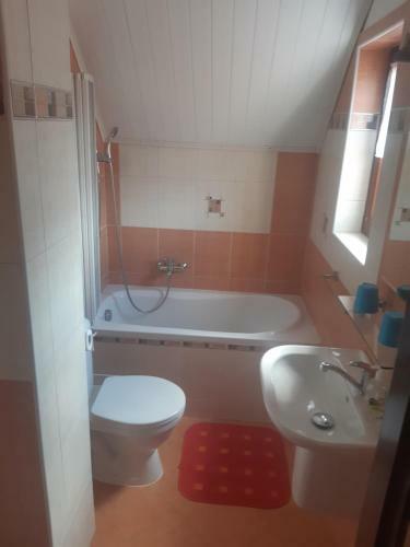 Hostal Ro?mbersk� Ba?ta