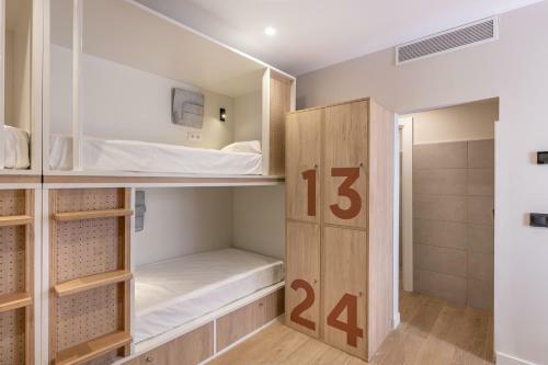 Albergue L�bere C�rdoba Patio Santa Marta