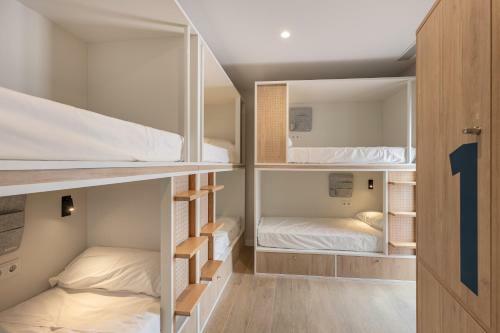 Albergue L�bere C�rdoba Patio Santa Marta