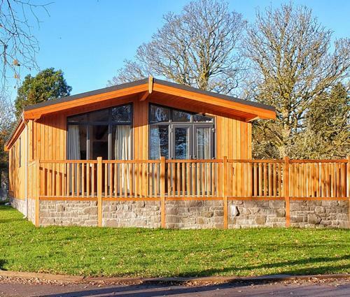 Skyline 1 Lodge Loch Lomond Castle Lodges
