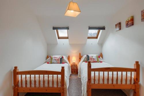 Spacious Characterful House W Views & Large Garden