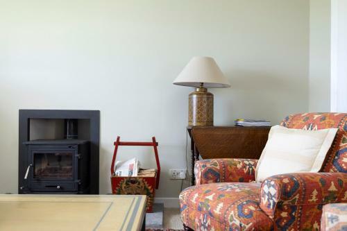 Altido Gorgeous Cottage With Garden & Great Views