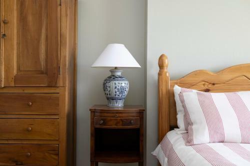 Altido Gorgeous Cottage With Garden & Great Views
