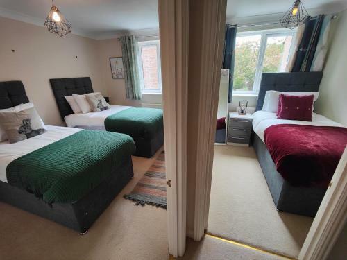 *new* Stunning Emsworth Harbour 3 Bedroom House