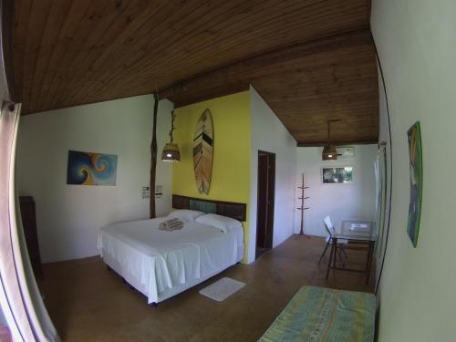 Hostal Bahia Surf Camp