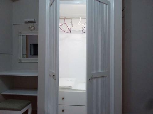 ?halassa Home Fine Living