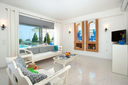 Villa Danae Blue By Villa Plus