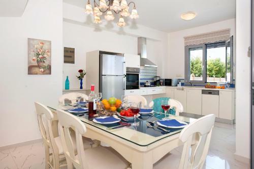 Villa Danae Blue By Villa Plus