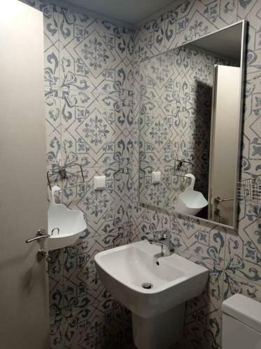 Square Apartment