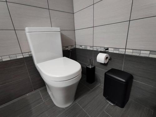 Silver Pearl Apartment #1