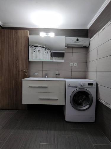 Silver Pearl Apartment #1