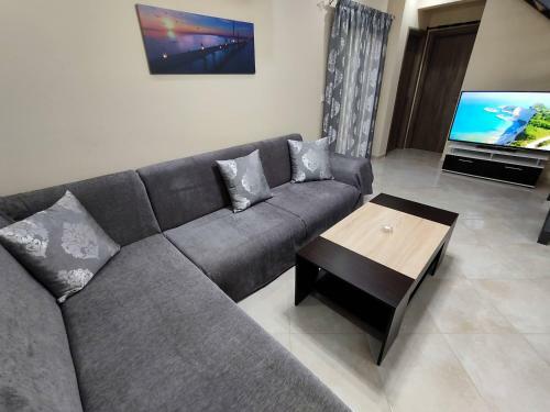 Silver Pearl Apartment #1
