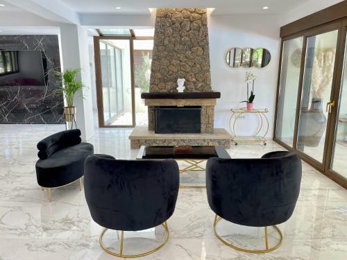 Wild Willow Villa