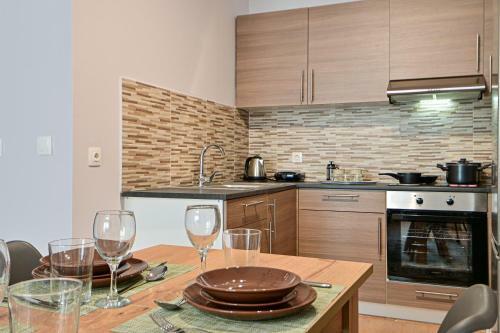 Stunning Apartment Located Close To Piraeus Port (?2)