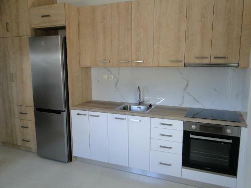 Chrysanthe's Apartments No1