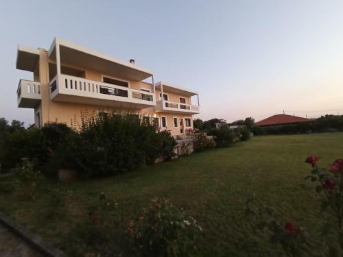 Aktaion Apartments