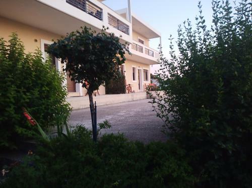 Aktaion Apartments