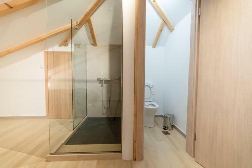 Ionis Apartments