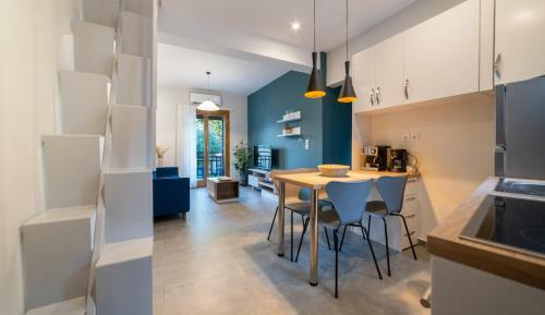 Ionis Apartments