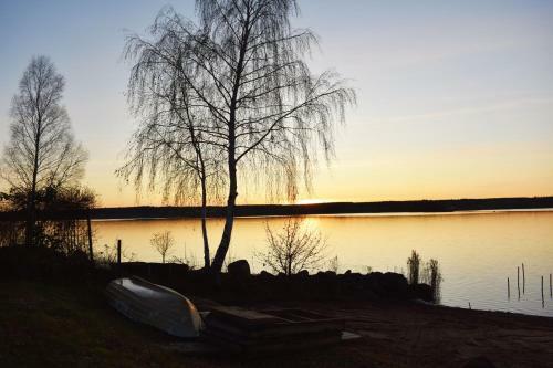 Cottage With Its Own Sandy Beach Near Vimmerby