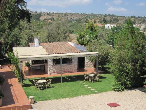 Vamos Palace Apartments