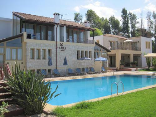 Vamos Palace Apartments